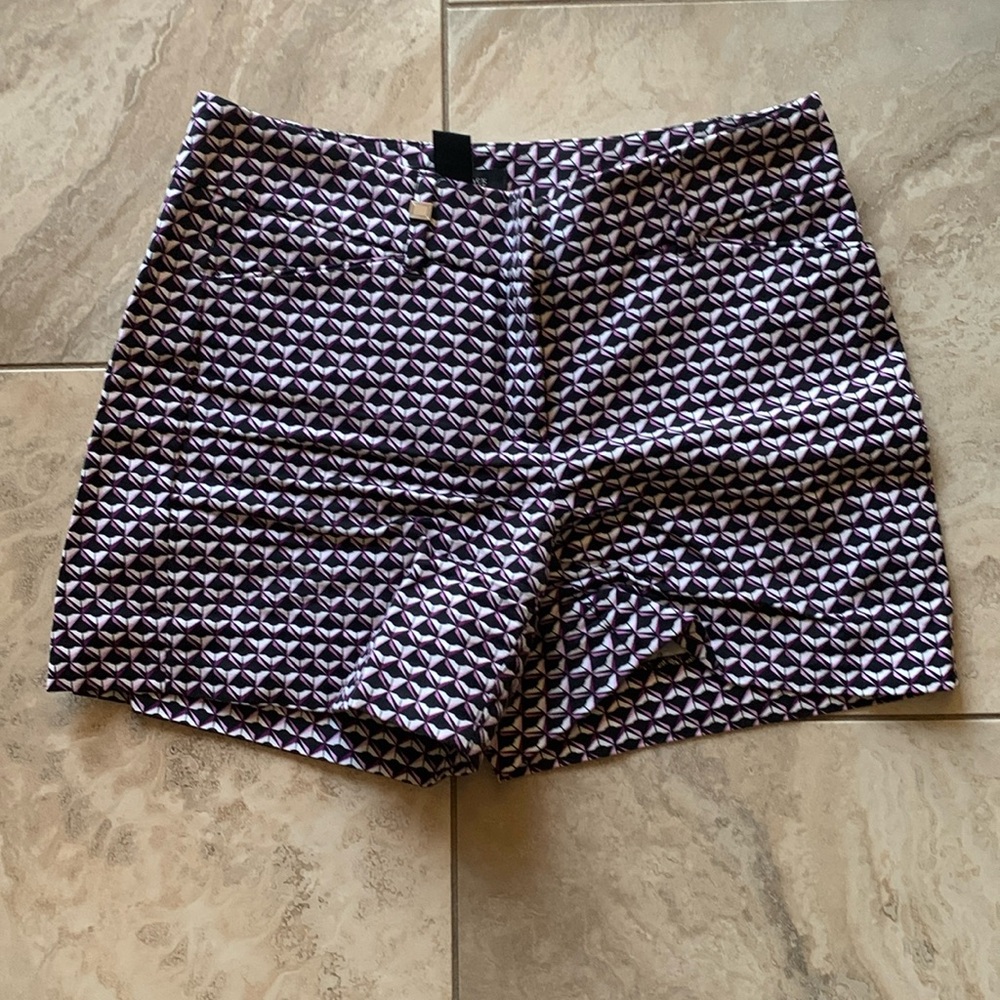 Patterned dress shorts | stretchy, pockets